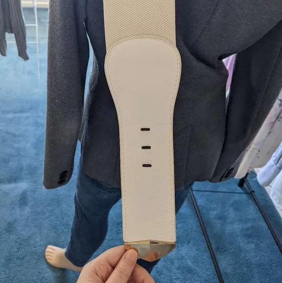 Temt White Waist Buckle Belt Sz S/M - Picture 4 of 5